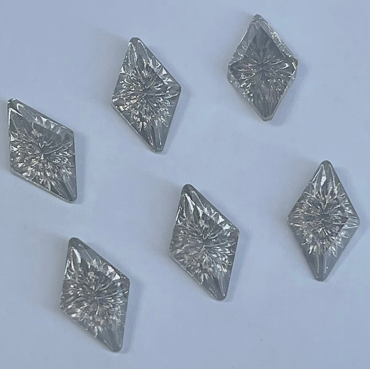 Crystals Silver color  Diamond shape  6 PCs